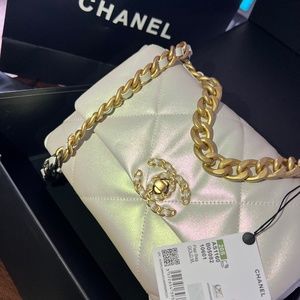 CHANEL 19 Iridescent Calfskin Medium Flap White